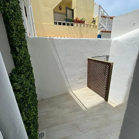 In The Center By The Sea At Эрисейра