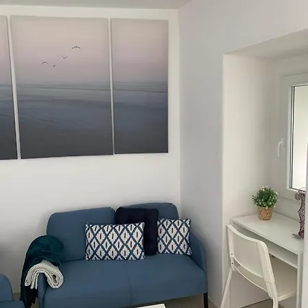 In The Center By The Sea At